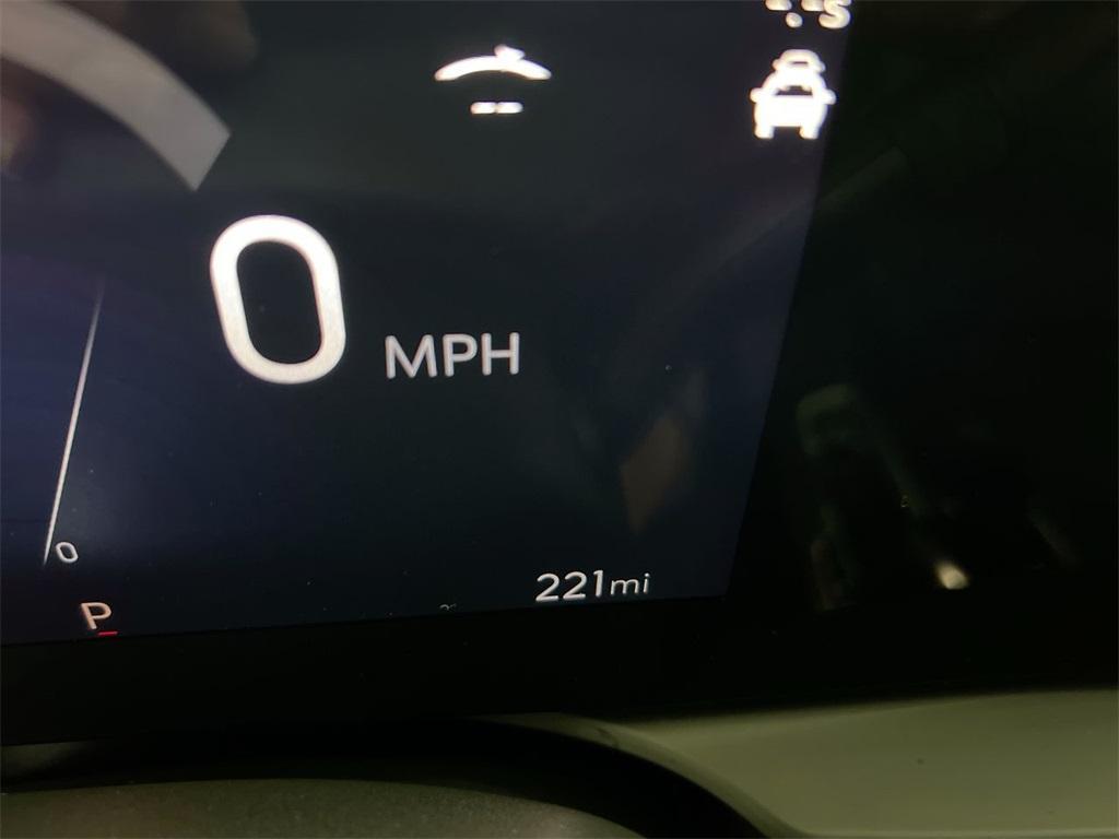 new 2025 Buick Envista car, priced at $27,625