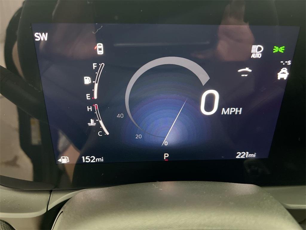 new 2025 Buick Envista car, priced at $27,625