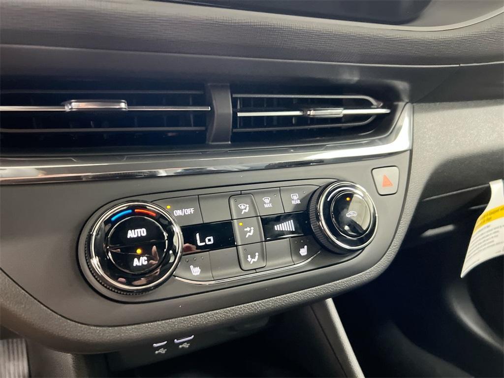 new 2025 Buick Envista car, priced at $27,625