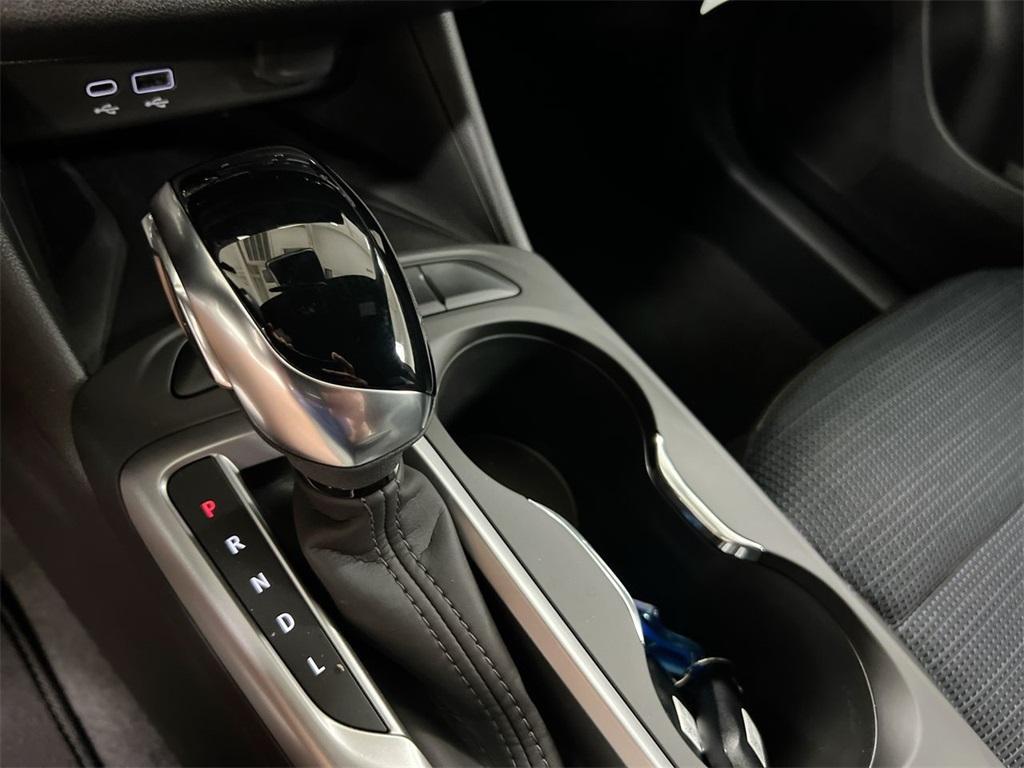 new 2025 Buick Envista car, priced at $27,625
