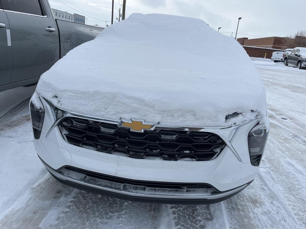 new 2025 Chevrolet Trax car, priced at $24,873