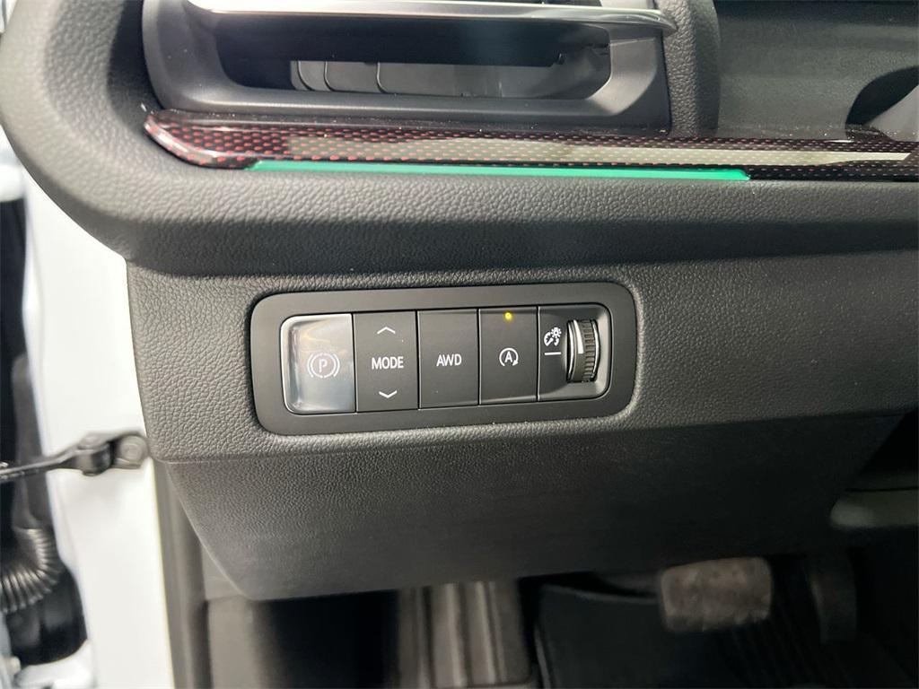 new 2026 Chevrolet Traverse car, priced at $59,313