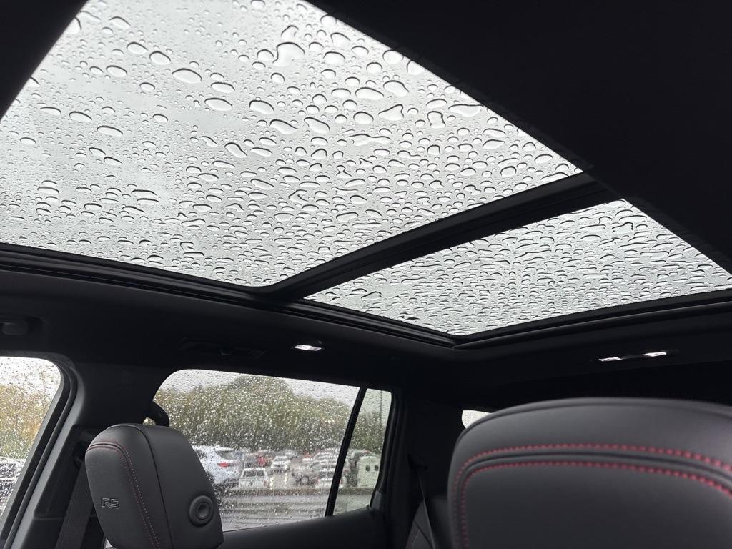 new 2026 Chevrolet Traverse car, priced at $59,313