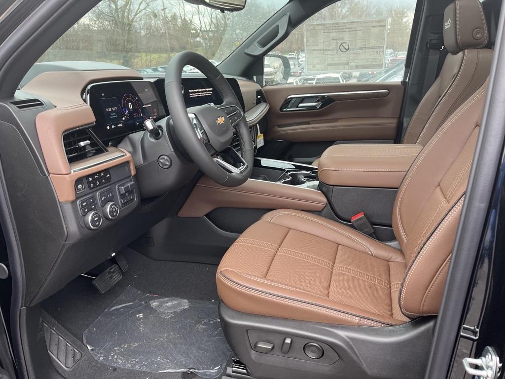 new 2025 Chevrolet Suburban car, priced at $95,670