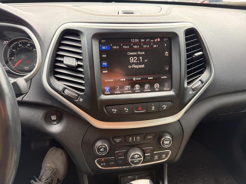 used 2015 Jeep Cherokee car, priced at $7,500