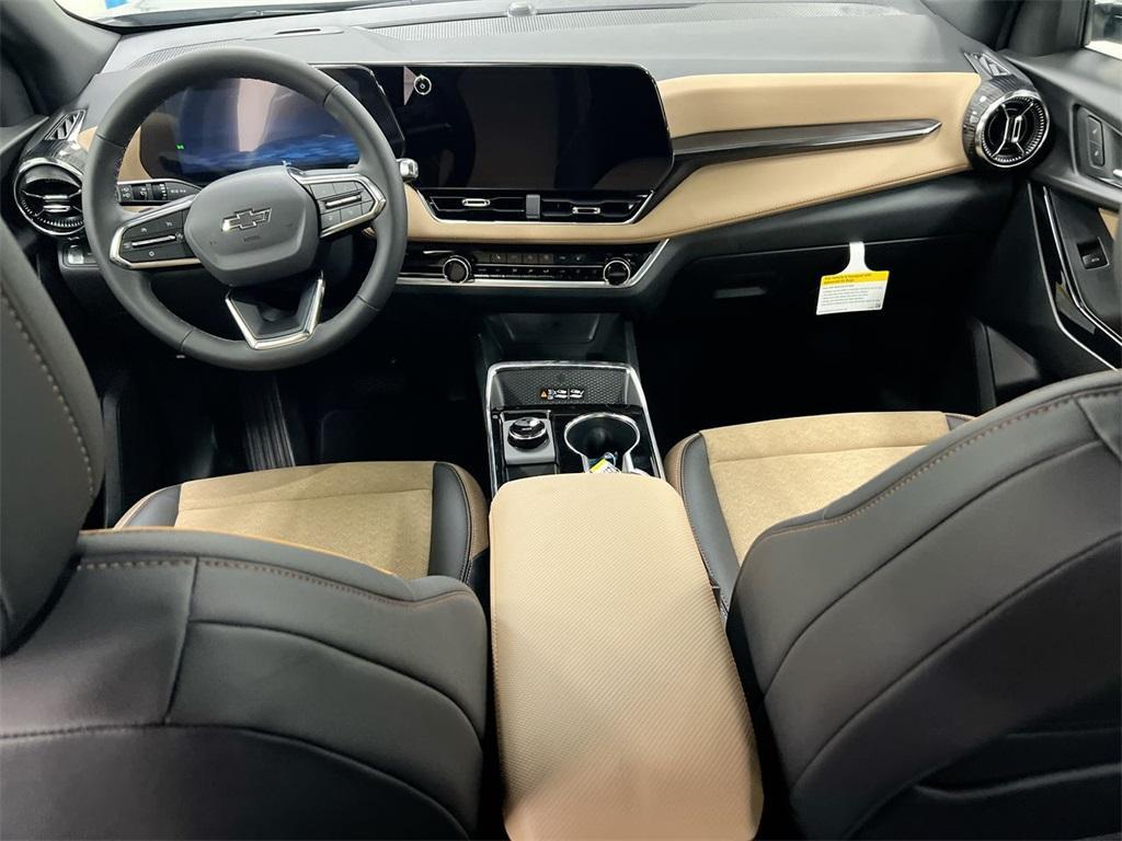 new 2026 Chevrolet Equinox car, priced at $33,873