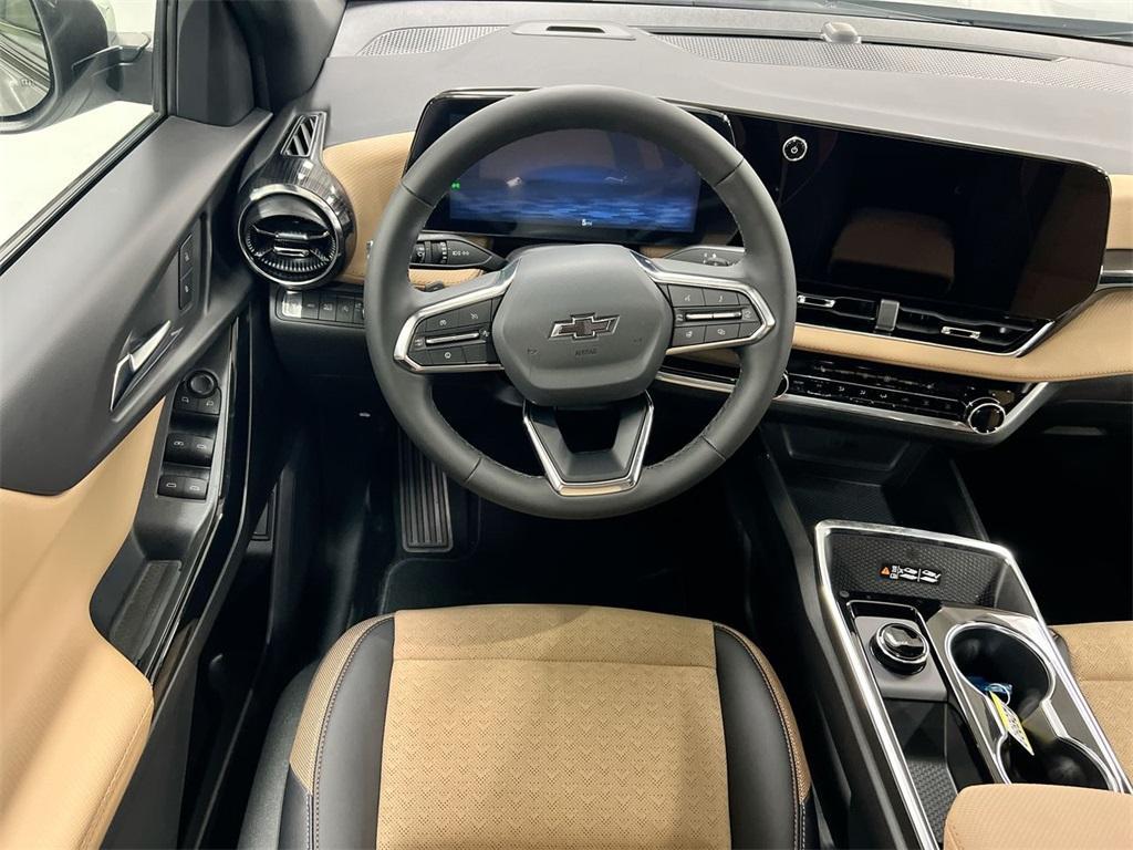 new 2026 Chevrolet Equinox car, priced at $33,873