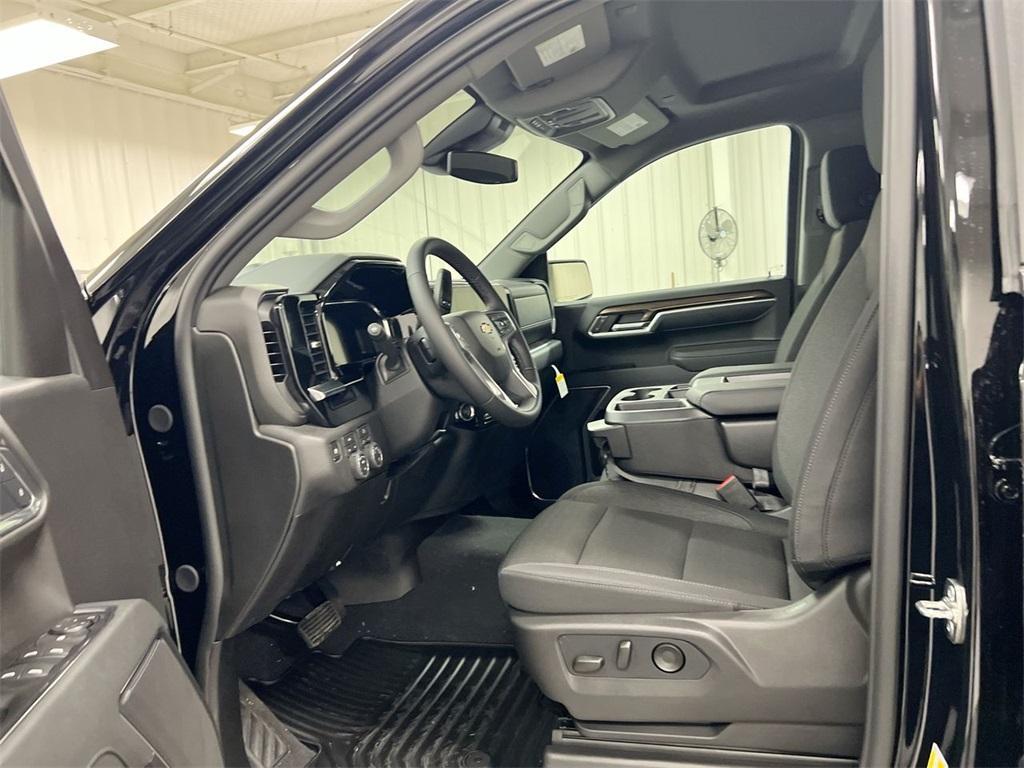 new 2026 Chevrolet Silverado 1500 car, priced at $45,295