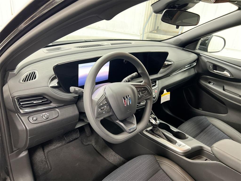 new 2025 Buick Envista car, priced at $24,393