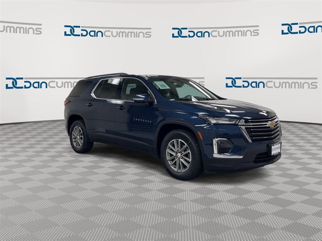 used 2023 Chevrolet Traverse car, priced at $27,587