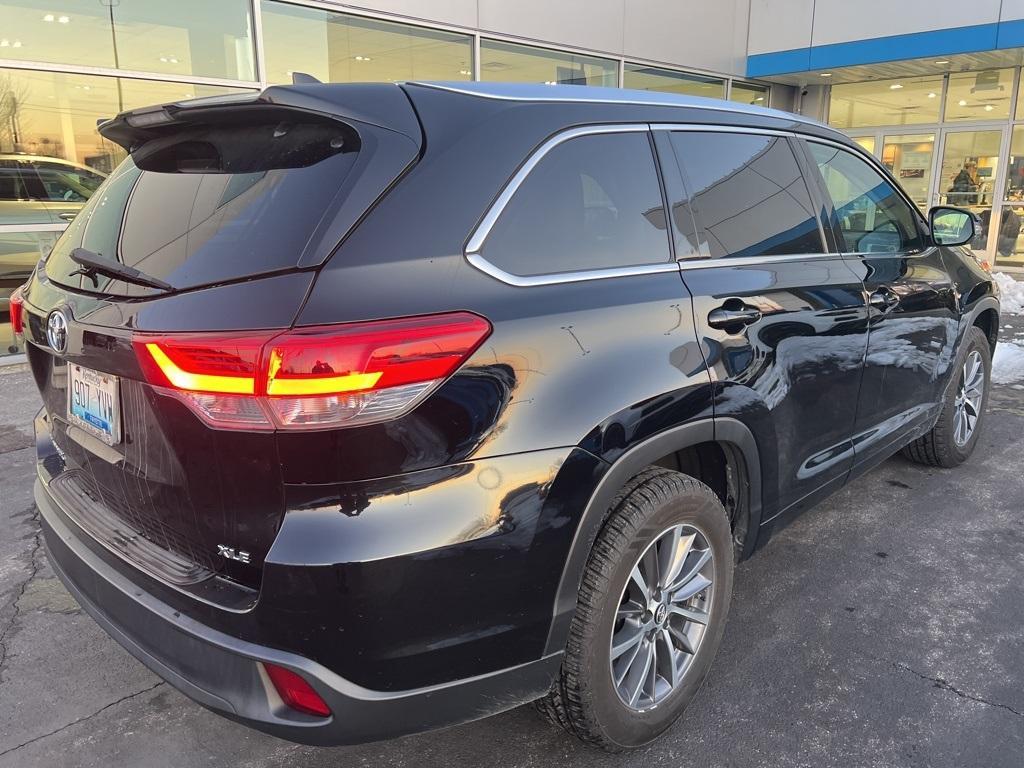 used 2018 Toyota Highlander car, priced at $21,987