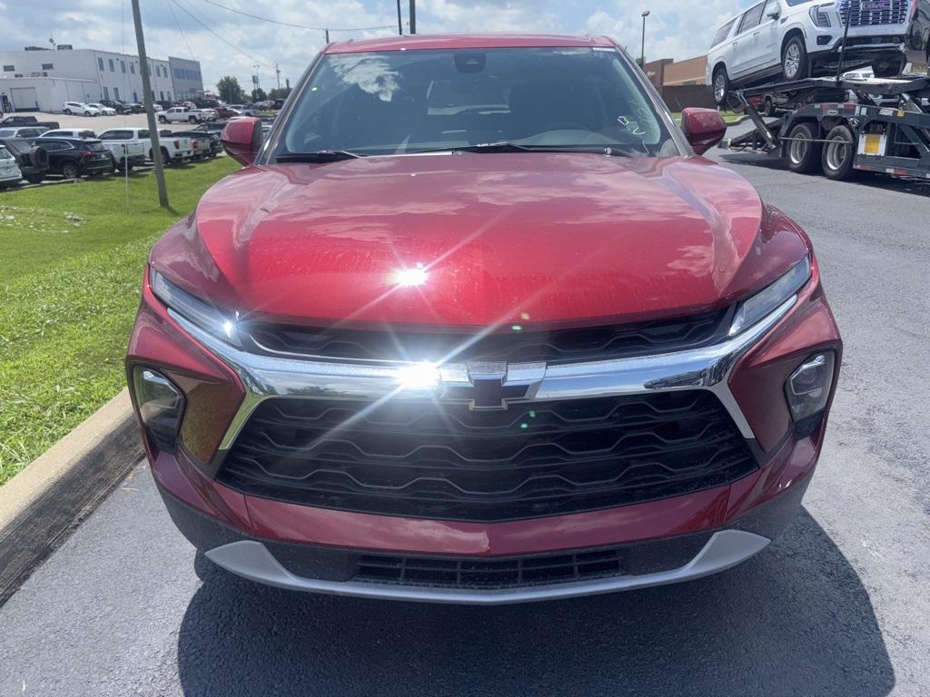 new 2025 Chevrolet Blazer car, priced at $33,715