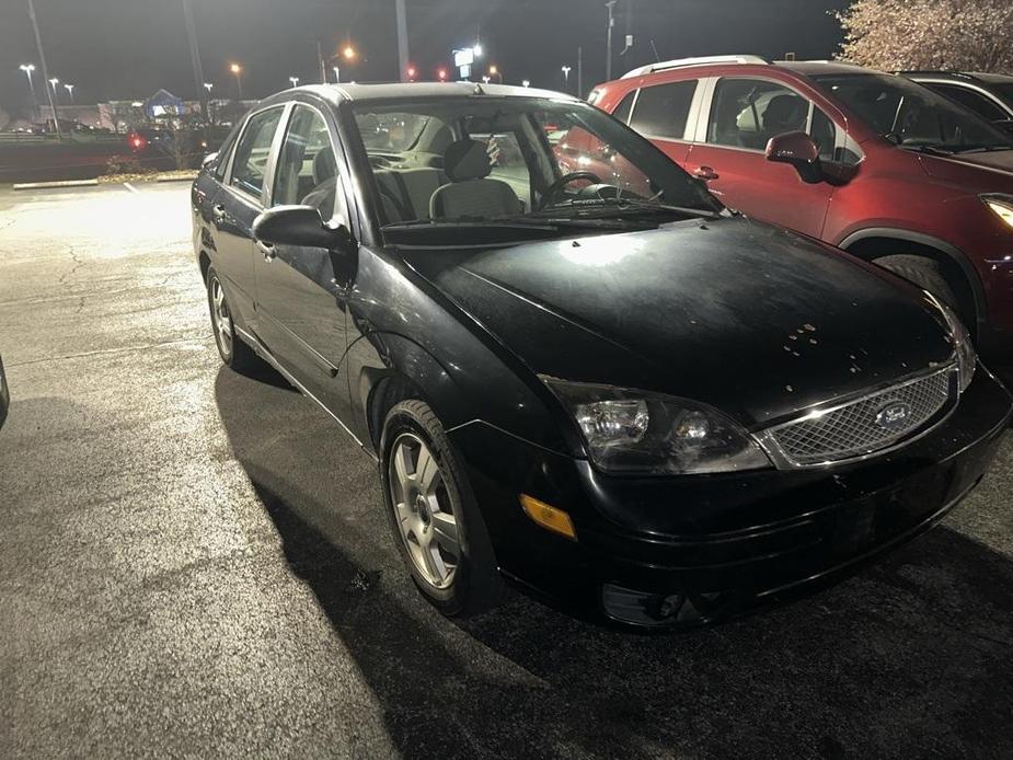 used 2005 Ford Focus car, priced at $1,900