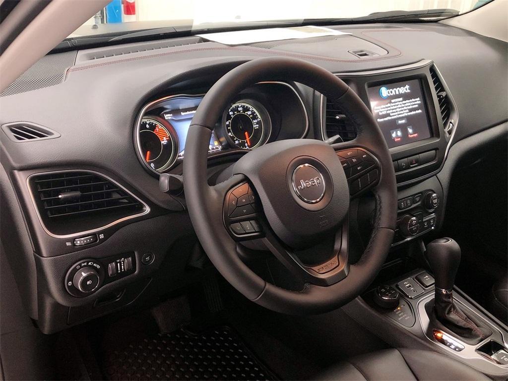 used 2019 Jeep Cherokee car, priced at $17,387