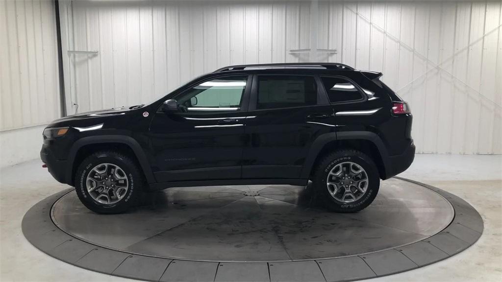 used 2019 Jeep Cherokee car, priced at $17,387