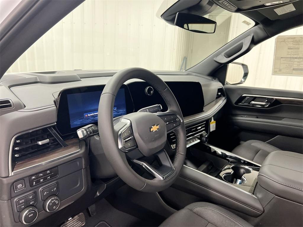 new 2025 Chevrolet Suburban car, priced at $63,077