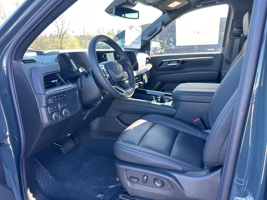 new 2025 Chevrolet Suburban car, priced at $74,365