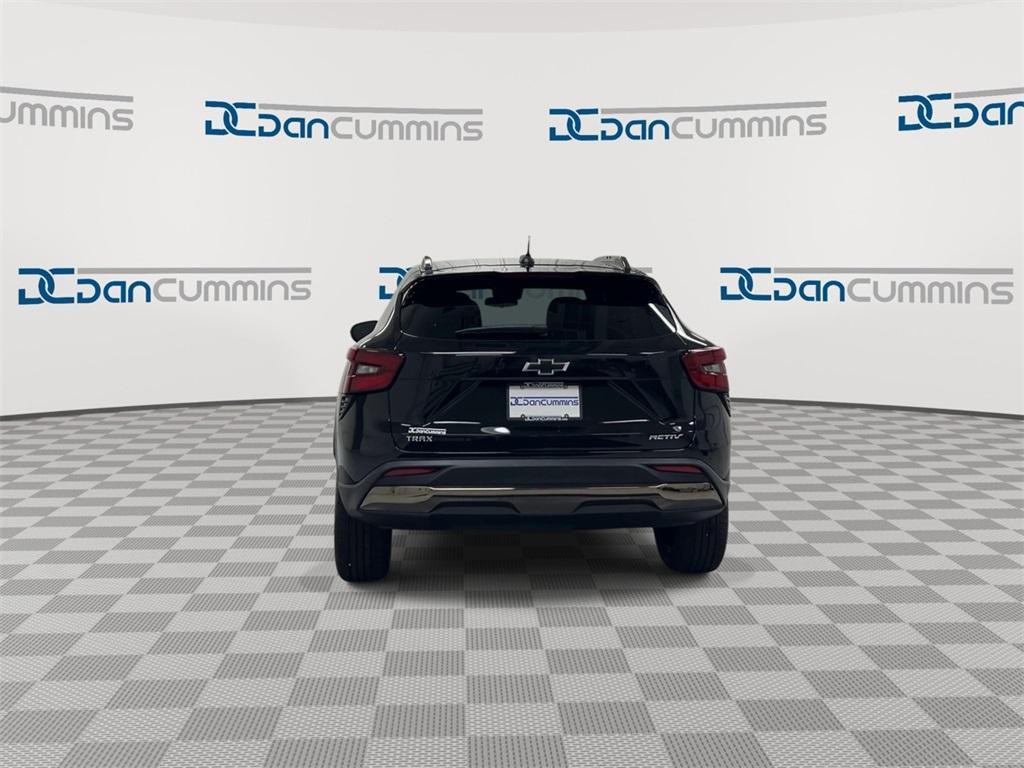 new 2025 Chevrolet Trax car, priced at $25,473