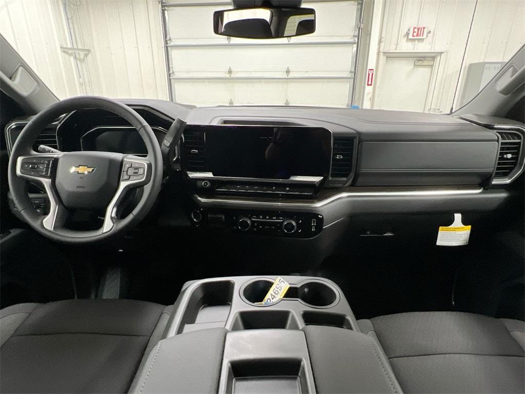 new 2025 Chevrolet Silverado 1500 car, priced at $45,345