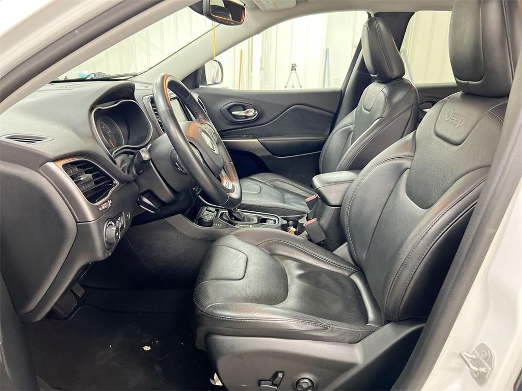 used 2019 Jeep Cherokee car, priced at $13,987
