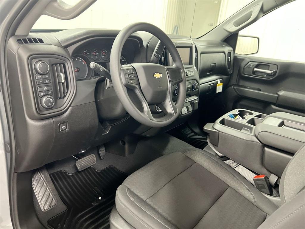 new 2025 Chevrolet Silverado 1500 car, priced at $43,615