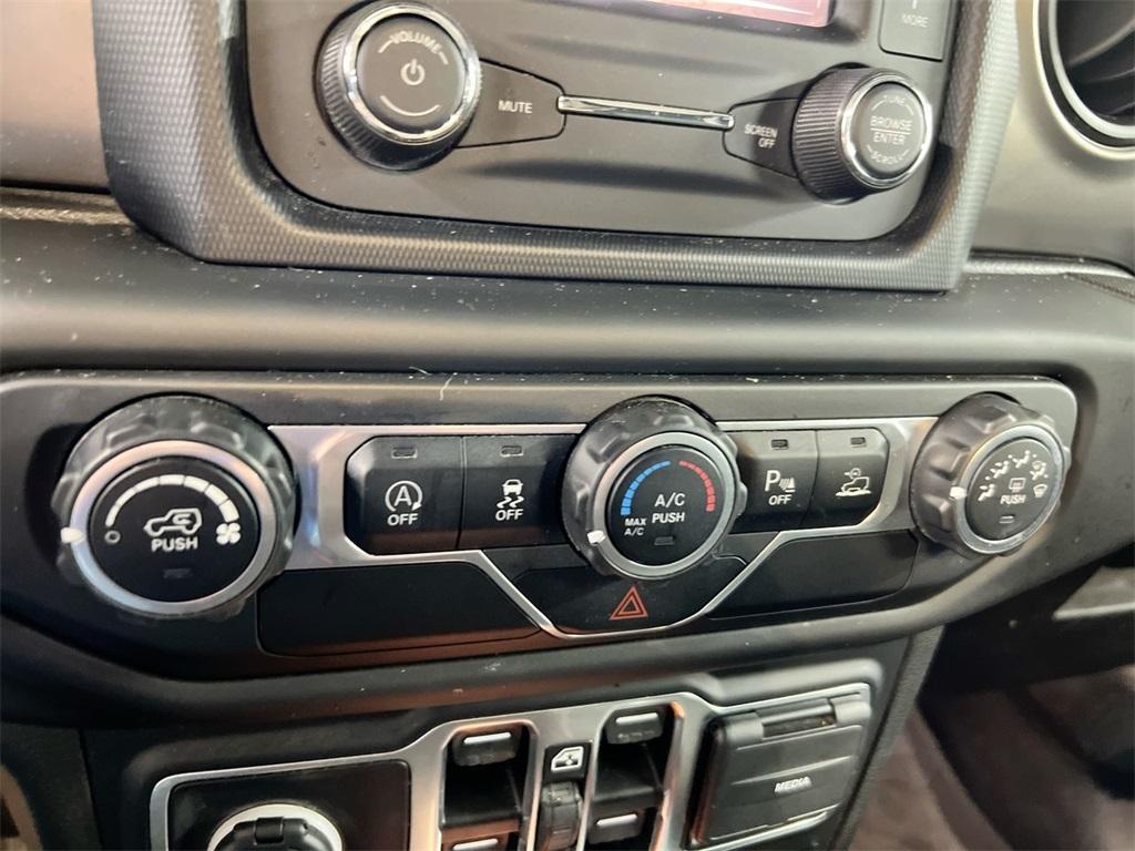 used 2020 Jeep Gladiator car, priced at $23,387