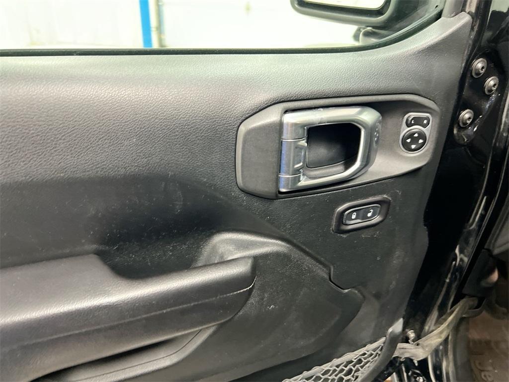 used 2020 Jeep Gladiator car, priced at $23,387