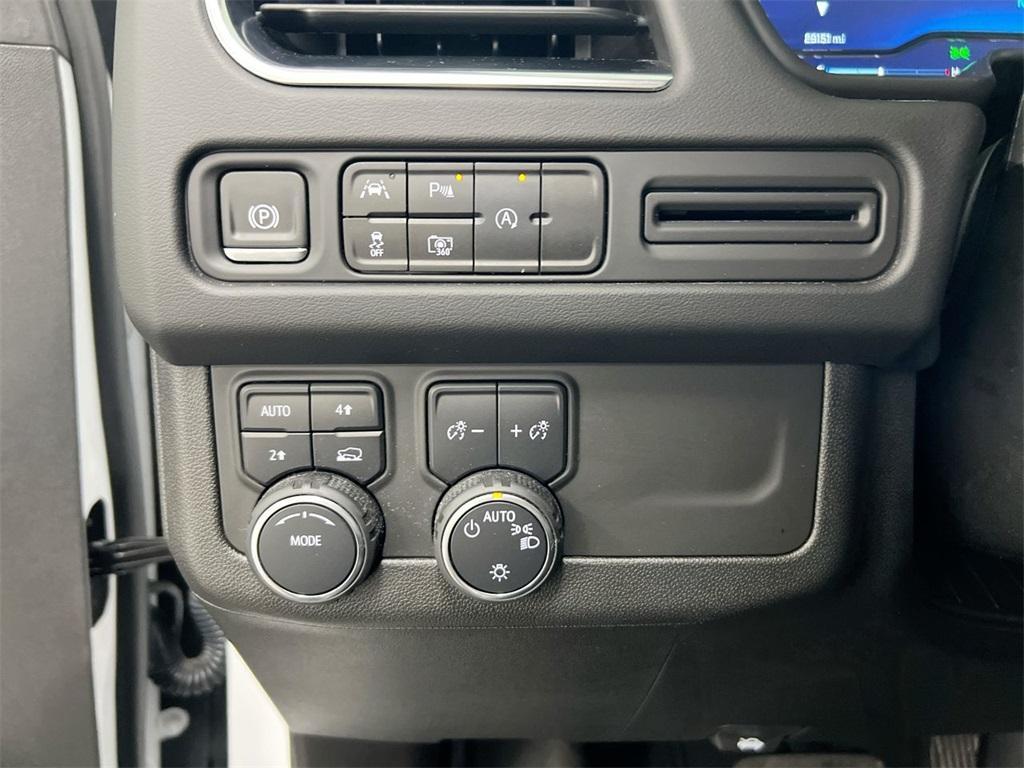 used 2024 Chevrolet Tahoe car, priced at $55,987