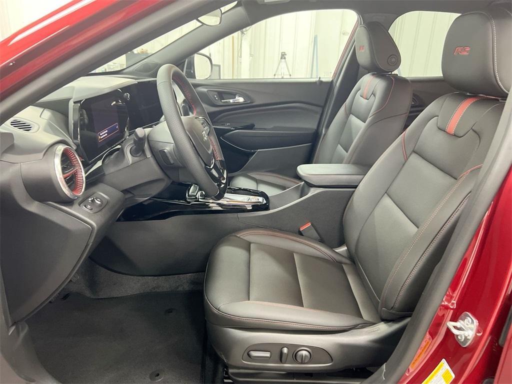 new 2025 Chevrolet Trax car, priced at $25,487