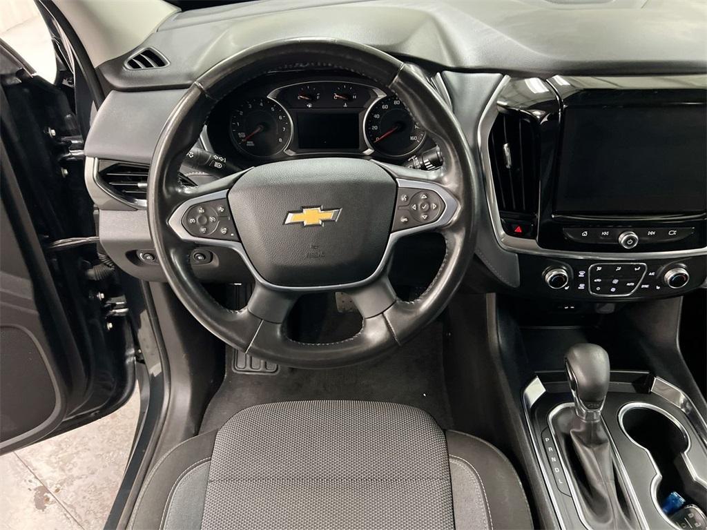 used 2021 Chevrolet Traverse car, priced at $21,987