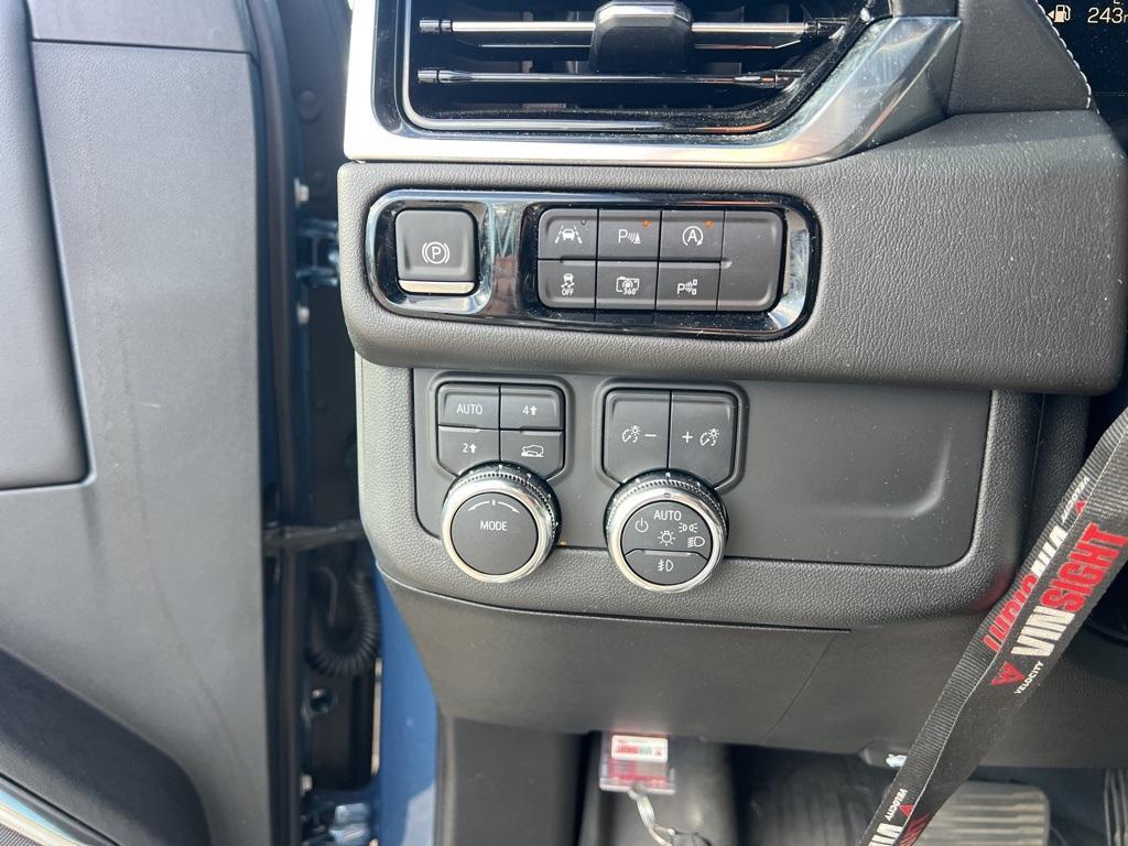 used 2025 GMC Yukon car, priced at $75,587