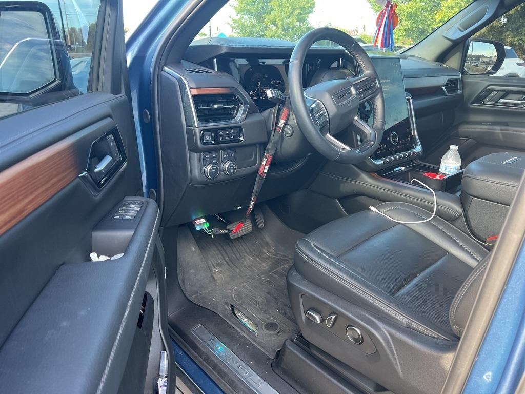 used 2025 GMC Yukon car, priced at $75,587