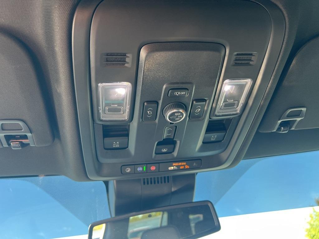 used 2025 GMC Yukon car, priced at $75,587