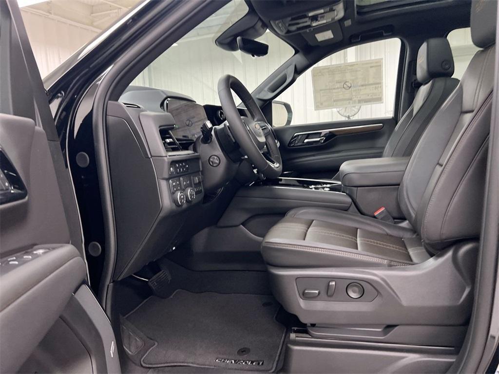 new 2025 Chevrolet Suburban car, priced at $88,873