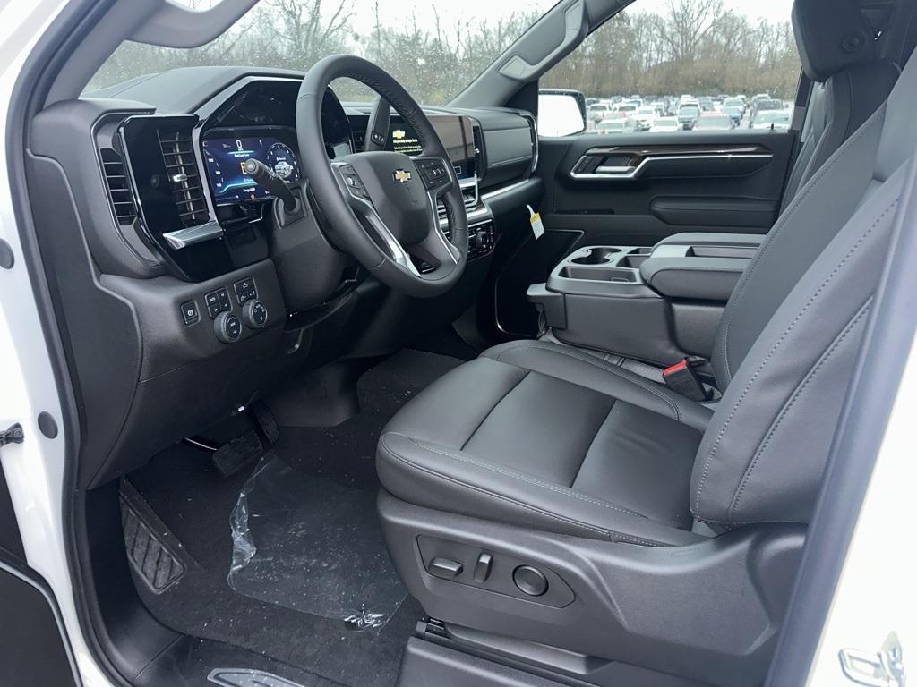 new 2025 Chevrolet Silverado 1500 car, priced at $55,215