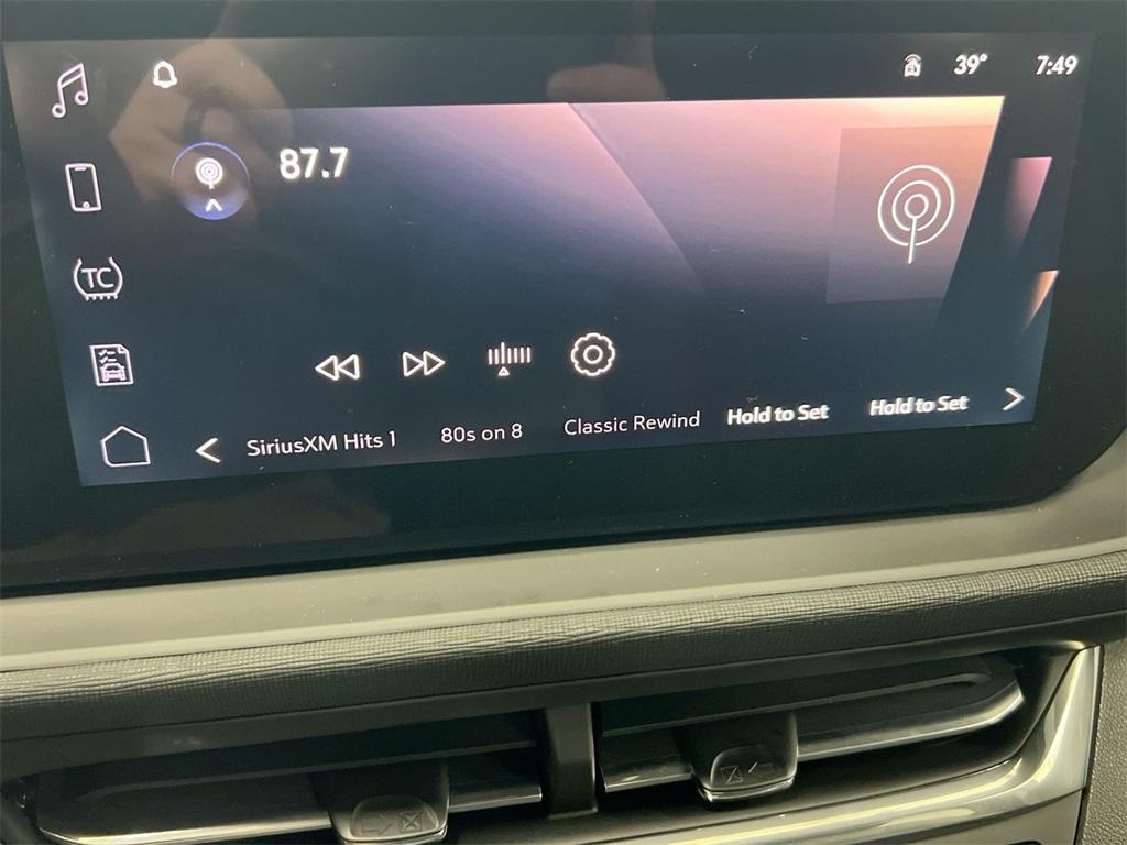 new 2025 Buick Envista car, priced at $26,335