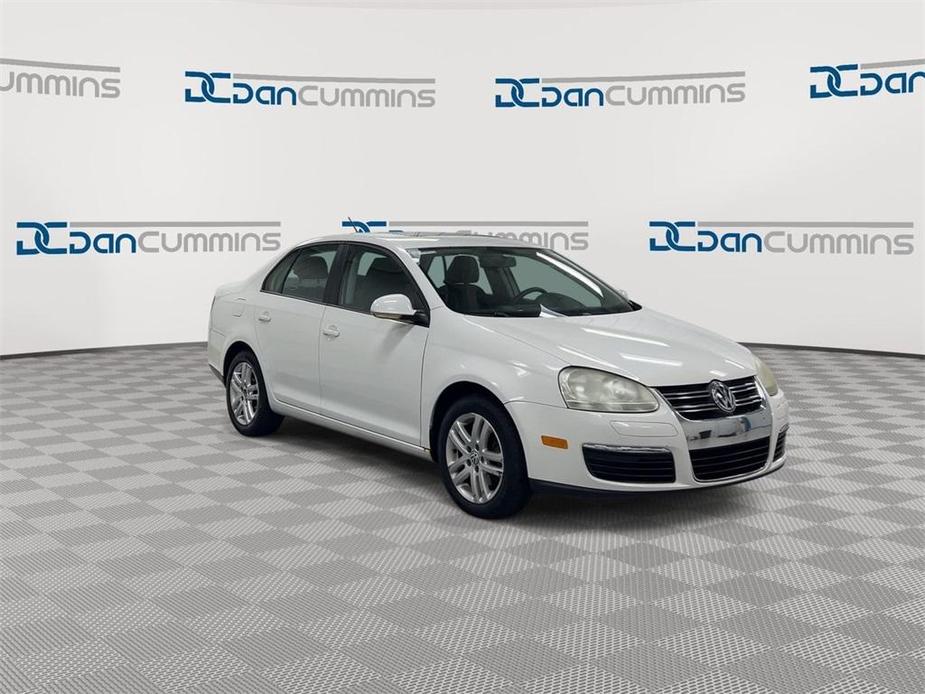 used 2009 Volkswagen Jetta car, priced at $5,500