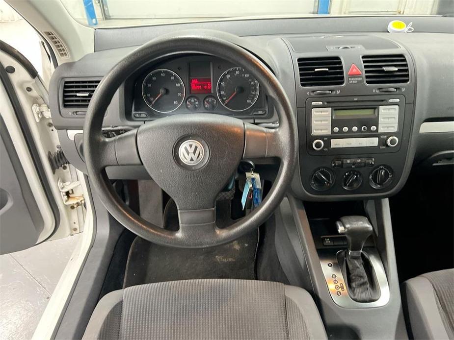 used 2009 Volkswagen Jetta car, priced at $5,500