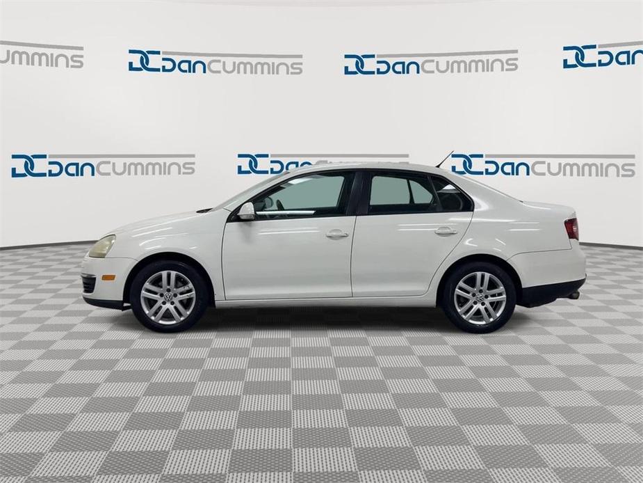 used 2009 Volkswagen Jetta car, priced at $5,500