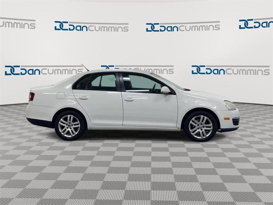 used 2009 Volkswagen Jetta car, priced at $5,500