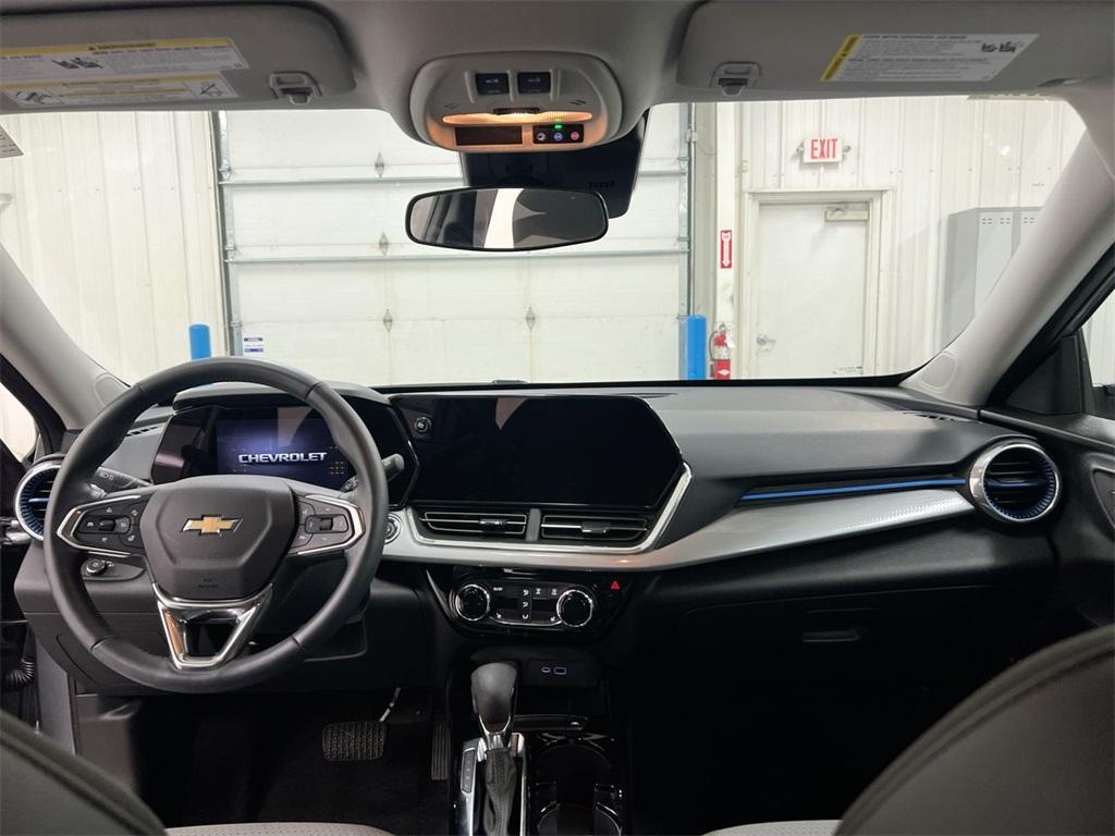 used 2024 Chevrolet Trax car, priced at $21,587