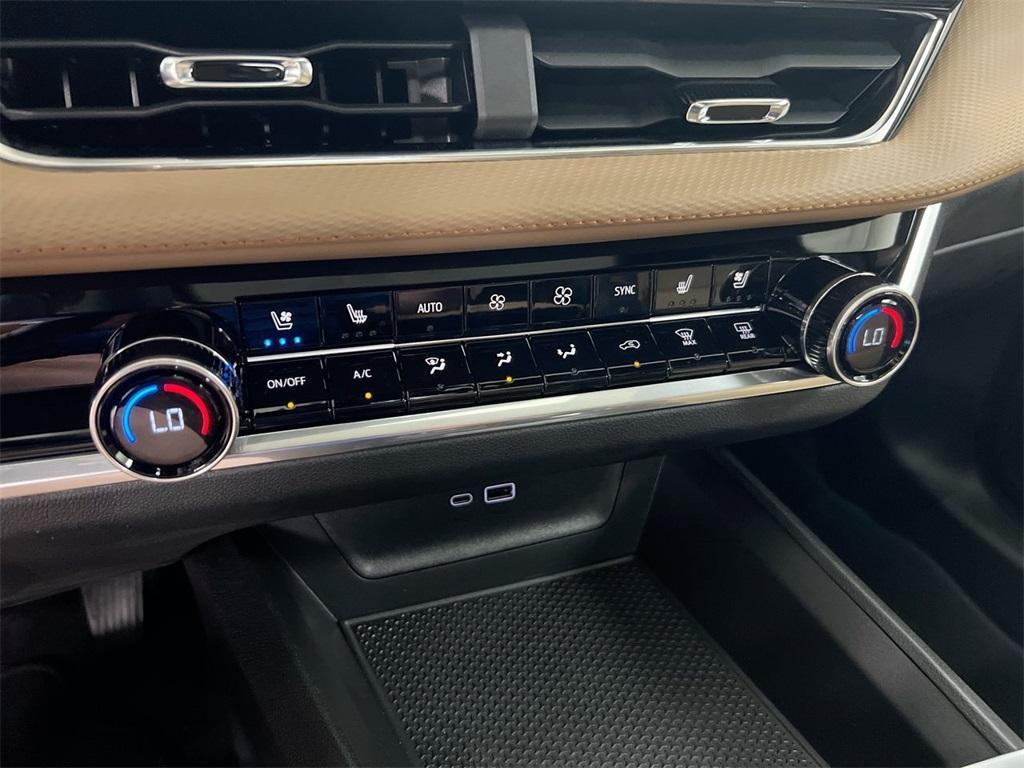 new 2026 Chevrolet Equinox car, priced at $39,280