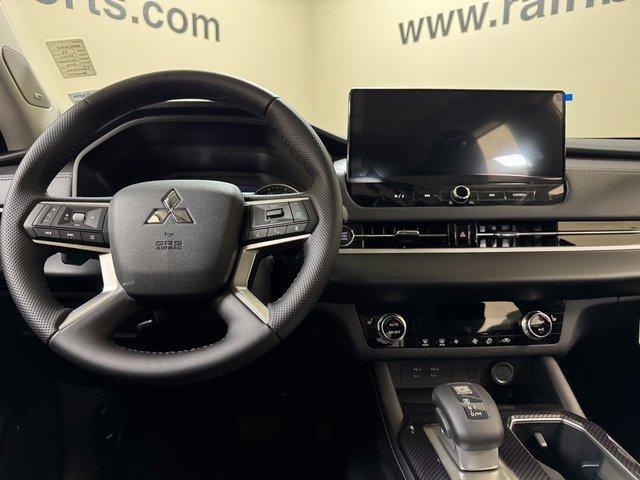 new 2025 Mitsubishi Outlander car, priced at $32,413
