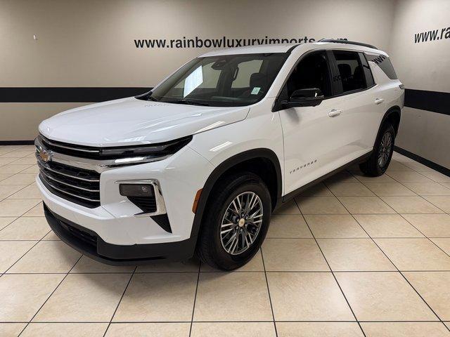 used 2024 Chevrolet Traverse car, priced at $34,987