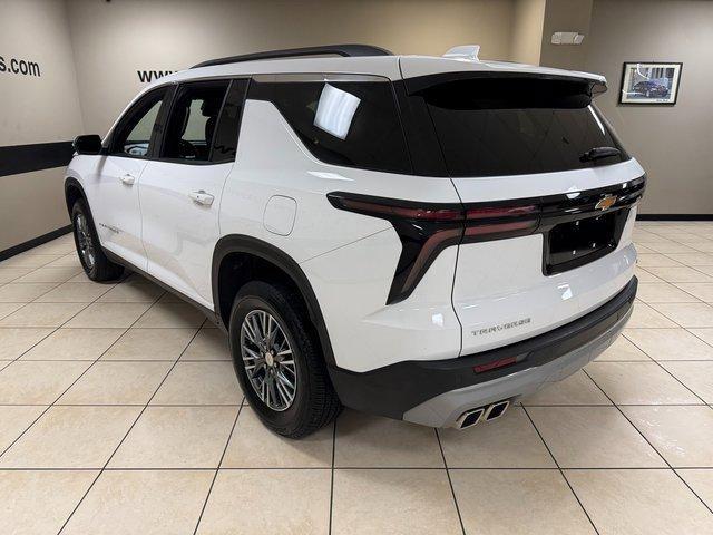 used 2024 Chevrolet Traverse car, priced at $34,987