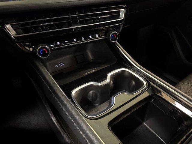 used 2024 Chevrolet Traverse car, priced at $34,987