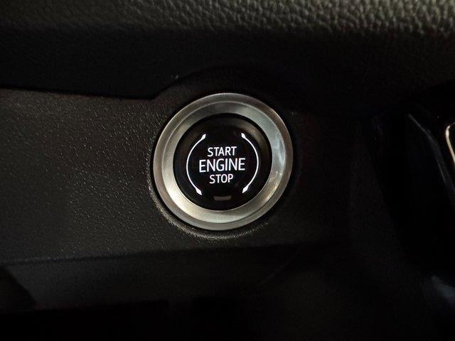 used 2024 Chevrolet Traverse car, priced at $34,987