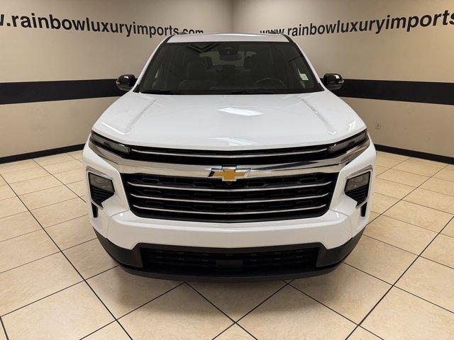 used 2024 Chevrolet Traverse car, priced at $34,987