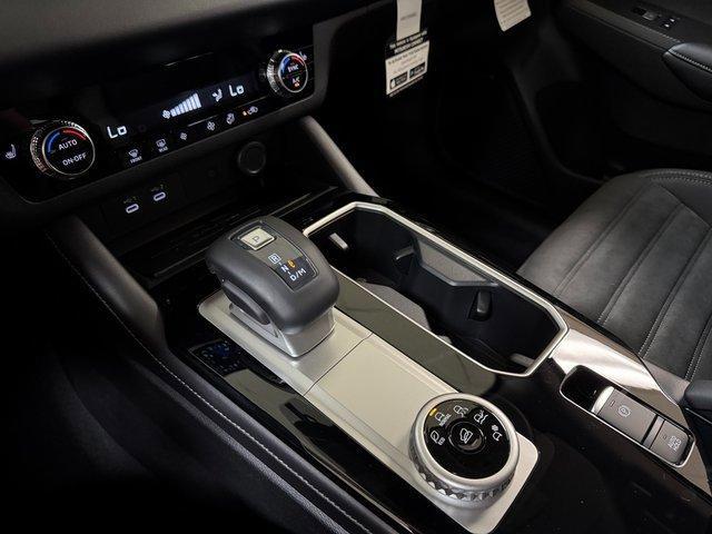 new 2025 Mitsubishi Outlander car, priced at $33,536