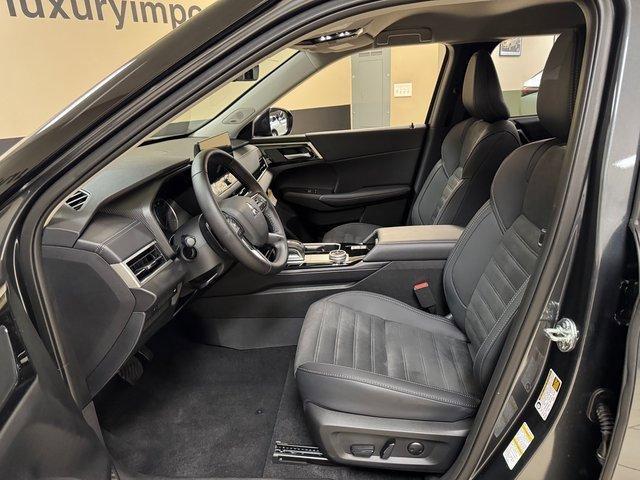 new 2025 Mitsubishi Outlander car, priced at $33,536